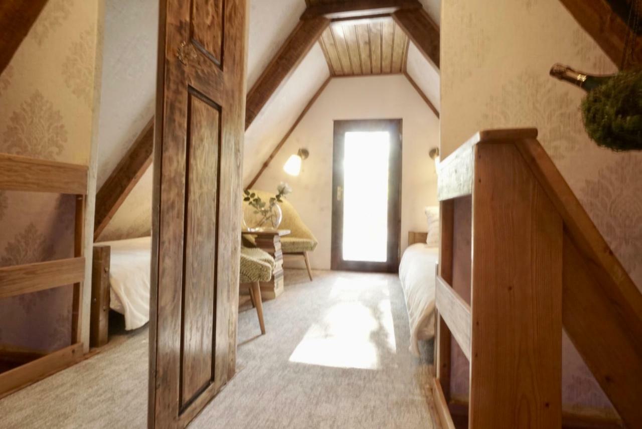 Nadi'S Holiday Home - Heart Of Woods, Szentendre Island Сигетмоноштор Экстерьер фото