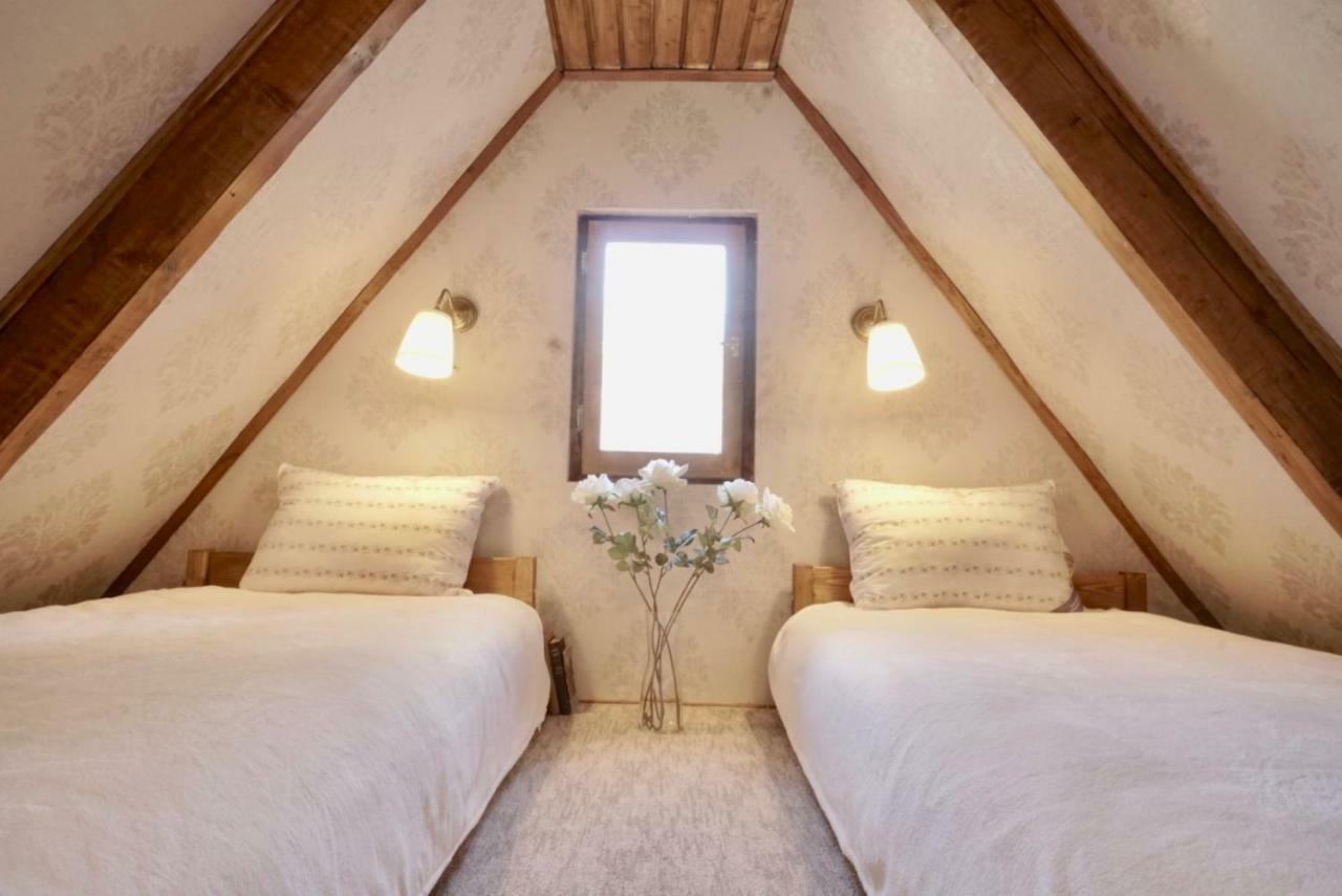 Nadi'S Holiday Home - Heart Of Woods, Szentendre Island Сигетмоноштор Экстерьер фото